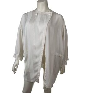 Vintage Simon Chang Women  White Large Blouse Button Closure Basic Quiet Luxury